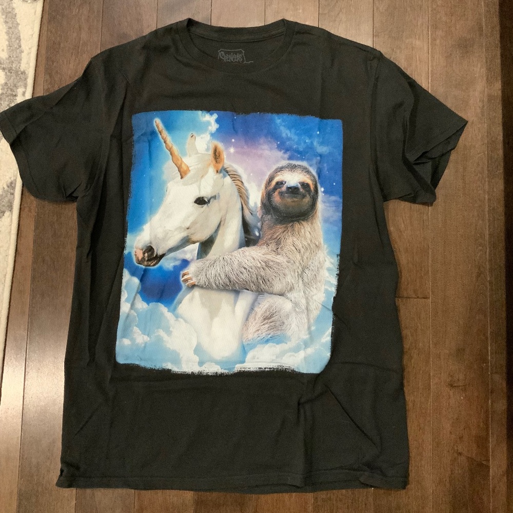 NWOT sloth riding unicorn hilarious funny t shirt